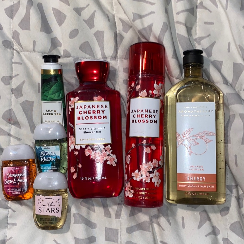 Bath & Body Works lot